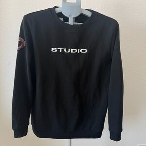 Known Supply Sweatshirt Mens Small Black‎ Logo Fleece Lined Crew Neck Pullover